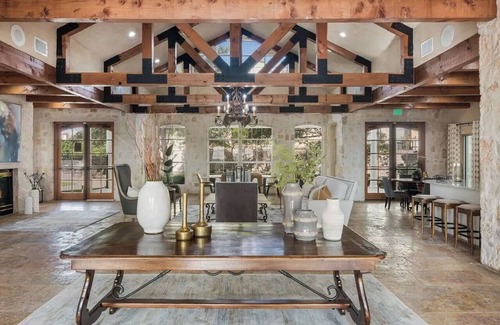 Stone Oak Apartment | Landing at Toscana at Sonterra - 1 Bedroom in S.