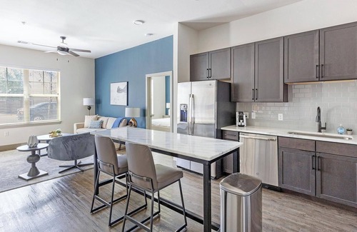 Denton Apartment | Landing at Village at Rayzor Ranch - 2 Bedrooms.