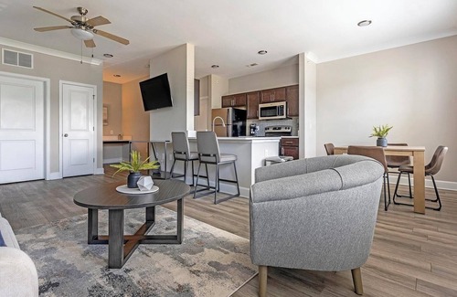Summerville Apartment | Landing | Beautiful 1BD, Gym, Yoga Studio