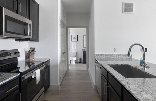 Austin Apartment | Landing | Beautiful 1BD, Pool, Gym