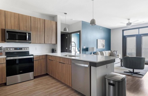 Buda Apartment | Landing | Beautiful 2BD, Rooftop Lounge, Game Room