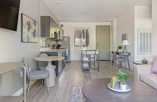 Maryvale Village Apartment | Landing | Chic 1BD, Gym, Clubhouse