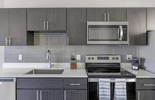 Maryvale Village Apartment | Landing | Chic 1BD, Gym, Clubhouse