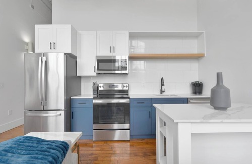 Greenville Apartment | Landing | Chic 2BD, Gym, Yoga Studio