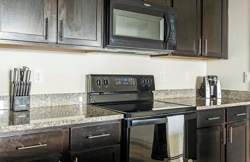 Fort Myers Apartment | Landing | Chic 2BD, Pool, Tennis Court