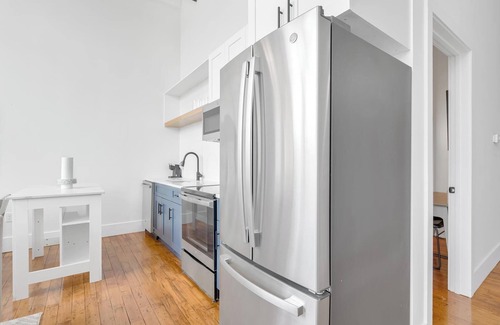 Greenville Apartment | Landing | Chic 2BD, Yoga Studio, Gym