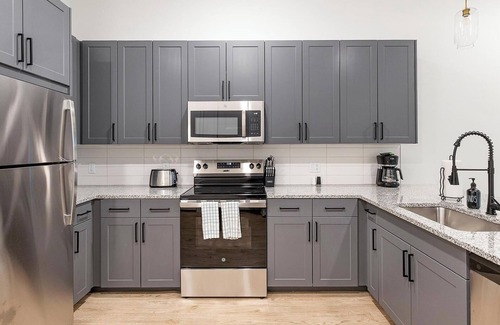 Denton Apartment | Landing | Incredible 1BD, Gym