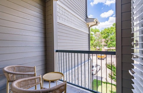 Spring Apartment | Landing | Incredible 1BD, Pool, Clubhouse