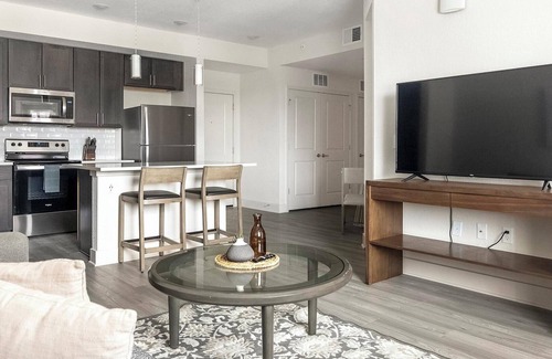 Palmetto Apartment | Landing | Incredible 1BD, Clubhouse, Gym