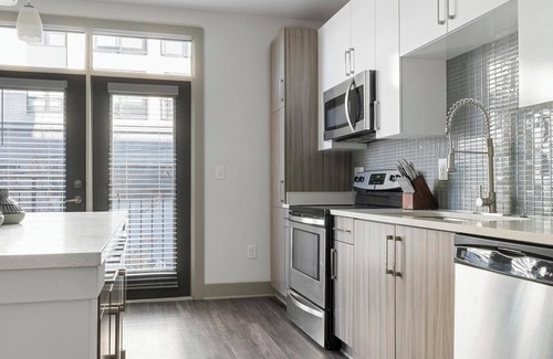 Home Park Apartment | Landing | Incredible Studio, Clubhouse, Gym