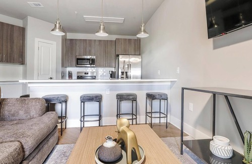 Fort Myers Apartment | Landing | Modern 1BD, Gym, Pool