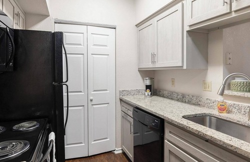 Lewisville Apartment | Landing | Modern 1BD, Gym