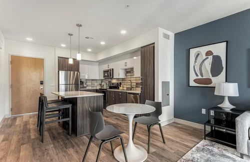 Central Business District Apartment | Landing | Modern 1BD, Gym, Rooftop Lounge