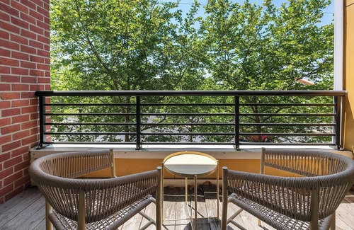 Chillum Apartment | Landing | Modern 1BD, Courtyard, Clubhouse