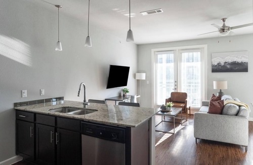 Buda Apartment | Landing | Spectacular Studio, Pool, Gym