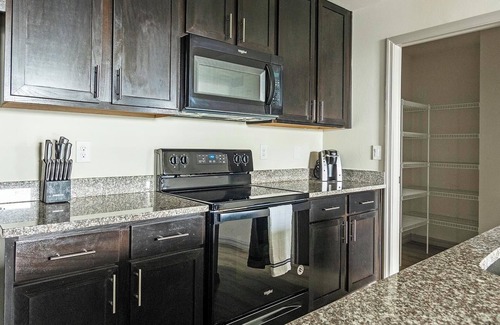 Fort Myers Apartment | Landing | Spectacular 2BD, Tennis Court, Pool