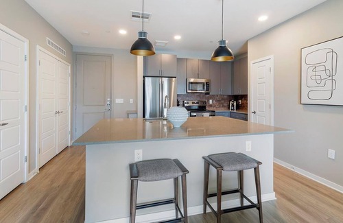 Warehouse District Apartment | Landing | Stunning 2BD, Clubhouse, Game Room