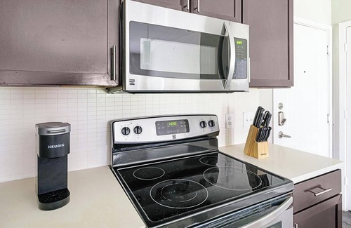 Katy Apartment | Landing | Stunning 2BD, Clubhouse, Gym