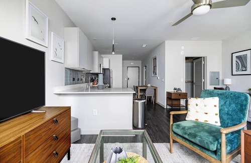 Reno/Tahoe Airport Apartment | Landing | Stylish Studio, Gym, Pool