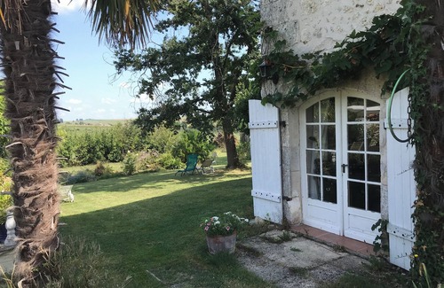 Festalemps House | Landlust im Perigord in Einem Ausgebauten Scheunenhaus mit Suptropischem Garten