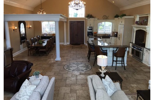 Huddleston House | Lap Of Luxury - SML