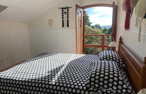 Monte Verde House | Lareira forno e fogao a lenha nas montanhas