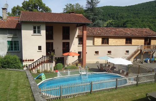 Durban-sur-Arize House | Large 18th Century Farmhouse With Pool And Large Garden