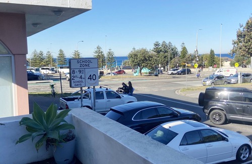 Bondi Beach Apartment | Large 2 Bedroom Apartment With Balcony Opposite Bondi Beach