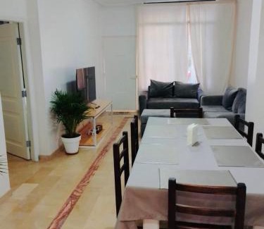 Guayaquil Apartment | Large 2-Bedroom Apartment, close to the American Consulate