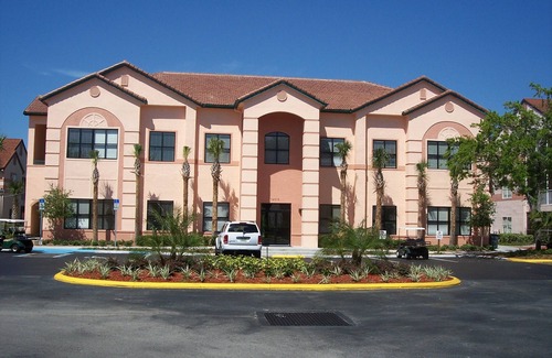 Florida Central Atlantic Coast House | LARGE 2-BEDROOM CONDO, W/D, PORCH, WHIRLPOOL IN MASTER B/R 1043 Dollars/WEEK