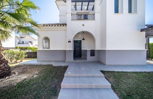 Roldan Villa | Large 3 bed/3 bath villa on corner plot with private heated pool