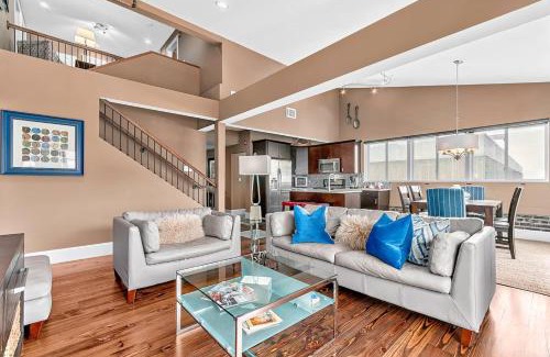 Downtown Asheville Apartment | Large 3 Bedroom 40 Foot Terrace