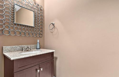 Downtown Asheville Apartment | Large 3 Bedroom 40 Foot Terrace