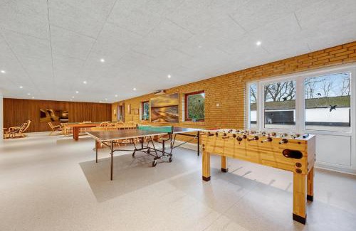 Bording House | Large 30-Person Holiday Home With Pool And Spacious Activity Room - 5000