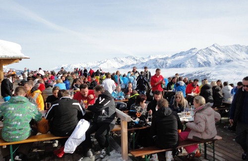 Uttendorf Apartment | Large (80 m²) apartment with a direct view of the National Park Mountains