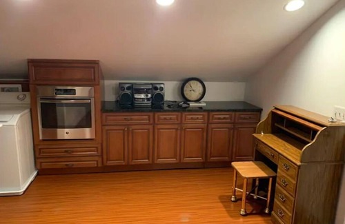 Hibernia Apartment | Large 900 sf luxury property in the nature