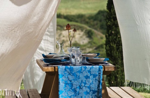 Volterra Apartment | Large and beautiful apartment with a terrace in an olive grove