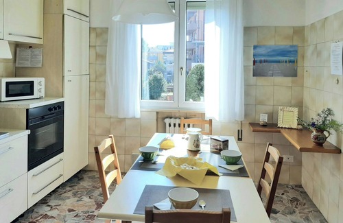 Rimini Apartment | Large and bright, a stone's throw from the castle, balcony, FREE WIFI, A/C, parking space