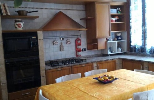 Mestre Apartment | Large and bright house with beautiful terrace