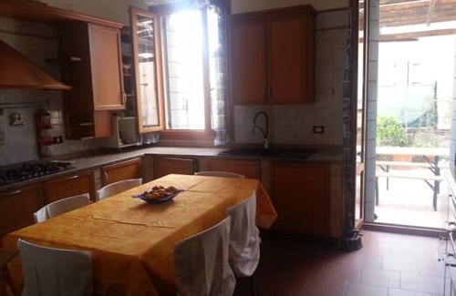 Mestre Apartment | Large and bright house with beautiful terrace