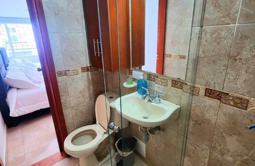 Modelia House | Large and Spacious House Near the Airport: Spa with Sauna and Jacuzzi