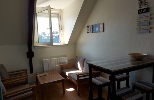 Guingamp Apartment | Large apartment Guingamp center