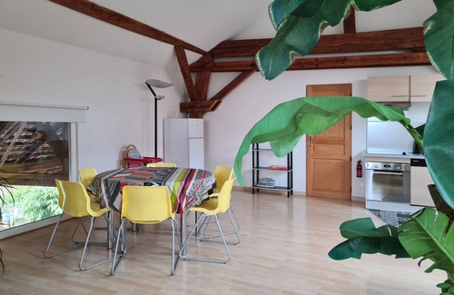 Saint-Nabor Cottage | Large bright loft + bedroom in old barn on the wine route