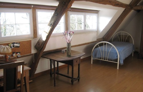 Le Pechereau House | Large, bright original room rated 3 épis Gîte de France