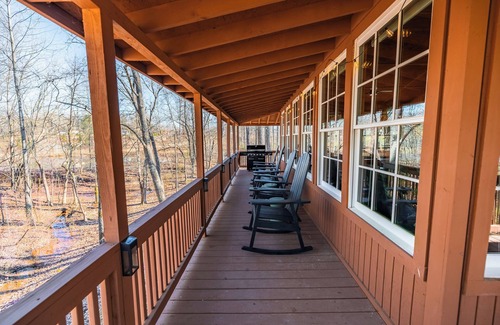 Monteagle Cabin | Large cabin-Game Room,Hot tub,Kid Friendly