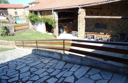 Saint-Privat-du-Dragon Cottage | Large cottage "Chez Marinette" sleeps 15