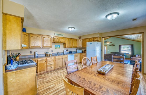 Saint Joe Other | Large family, 3-bedroom retreat nestled in the Ozarks. Pet Friendly!