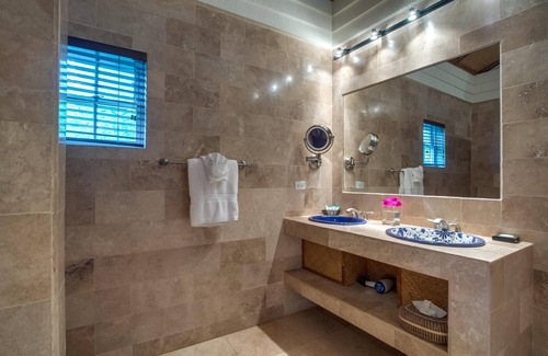 Placencia Resort | Large Family Villa w/WiFi, Balcony, & Amazing Beach Views