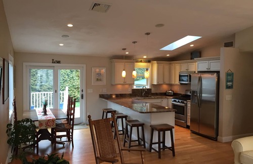 Bonnet Shores House | Large four bedroom, three bath summer home in Bonnet Shores