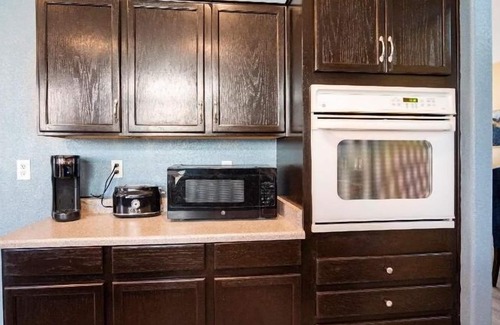 MacDonald Ranch House | Large Fully Furnished 5 Bedroom Home